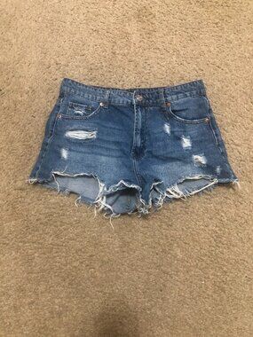 Simple Society Shorts Jeans Size 7/28
